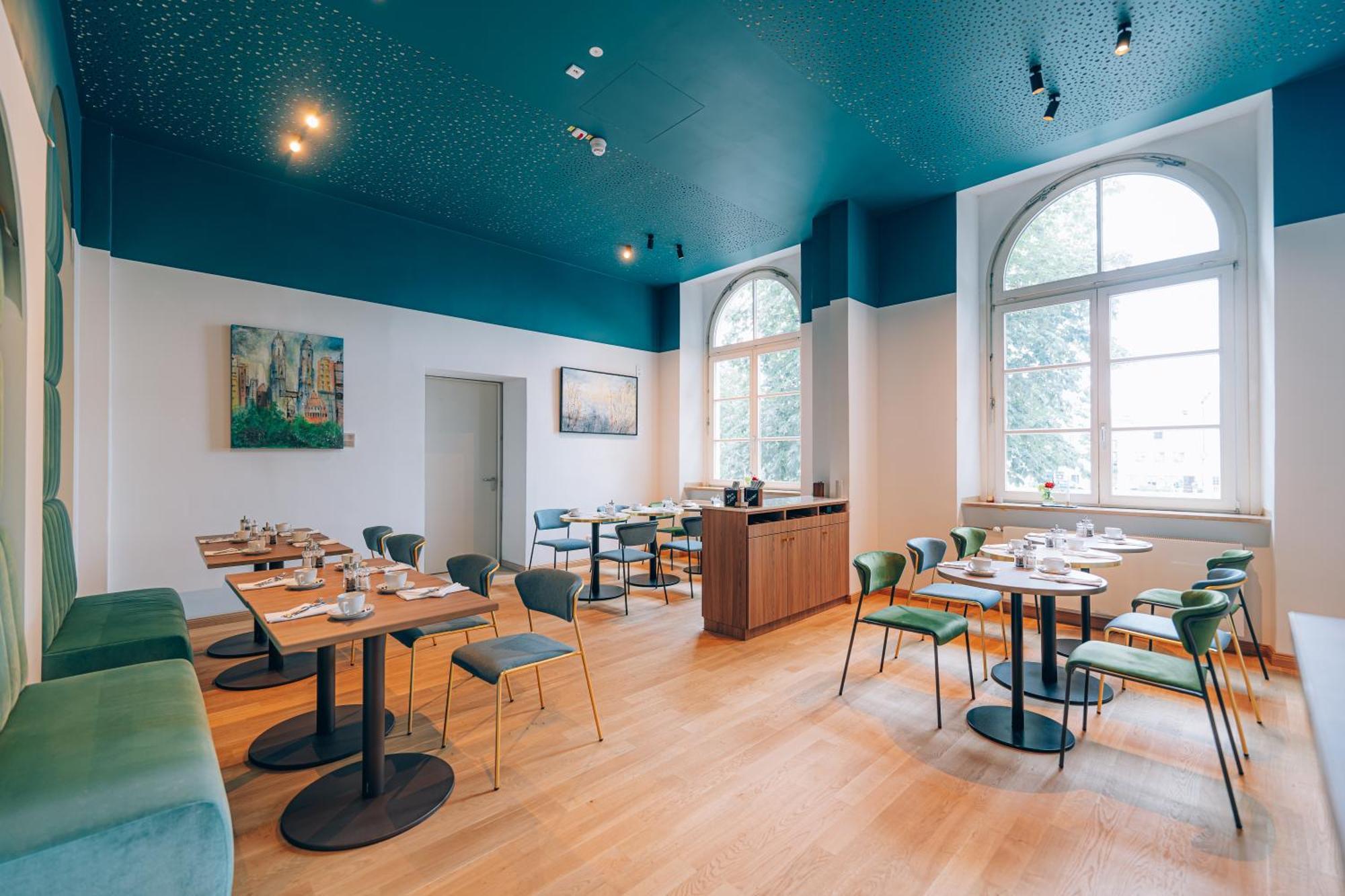 Hotel Amalia - Boutique Hotel ลันด์สฮูท ภายนอก รูปภาพ